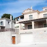 Villa &