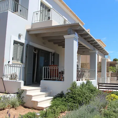 Villa &