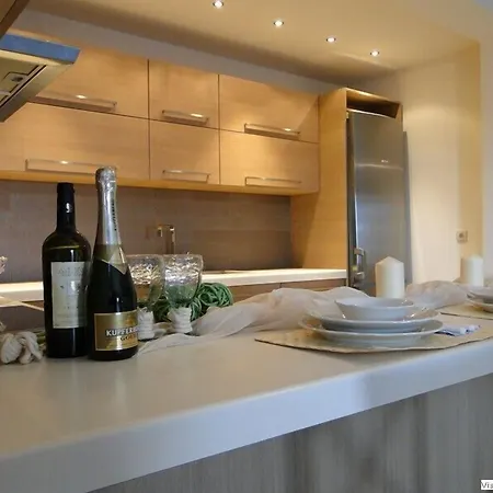 Porto Heli & Villa *