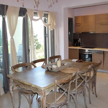 Porto Heli & * Porto Heli