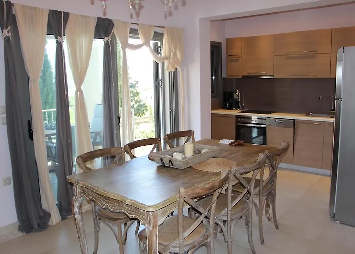 & * פורטו הלי